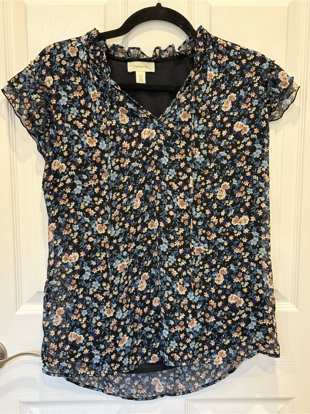 Tamara H black Floral Short-Sleeve Blouse #1088
